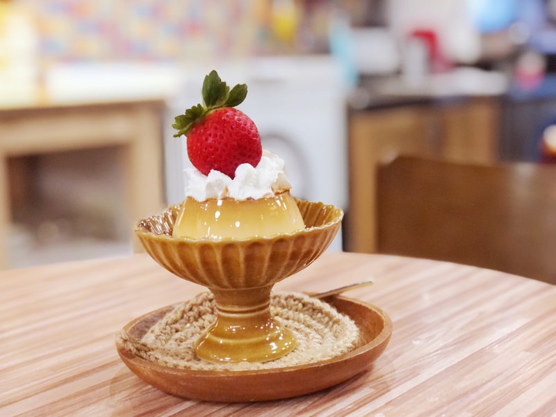 Museum Coffee 50年代博物館咖啡 台北信義區巷弄中的復古懷舊主題咖啡館 適合拍照打卡的特色餐廳 - 第22張圖 Museum Coffee 手工草莓布丁