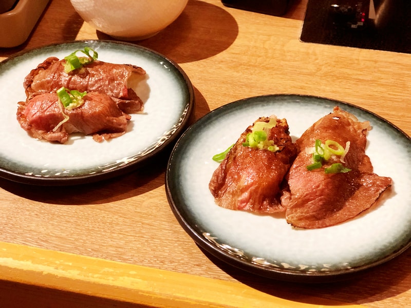 MoMo Paradise壽喜燒南港潤泰牧場 CITILINK 南港捷運站美食 雙人和牛饗宴肉肉吃到飽 - 第14張圖 MoMo壽喜燒 炙燒和牛握壽司