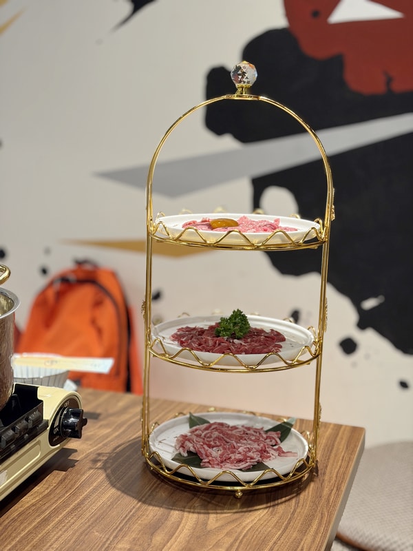 溫體牛拼盤
