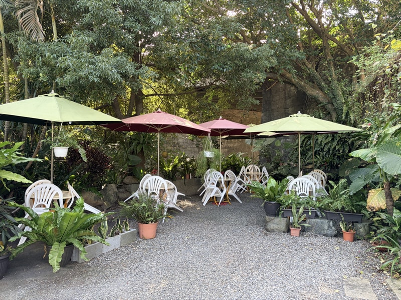 新北瑞芳四腳亭秘境咖啡廳|瑞格咖啡河岸店:不限時、平價甜點與療癒下午茶 - 第5張圖 瑞格咖啡館四腳亭河岸店