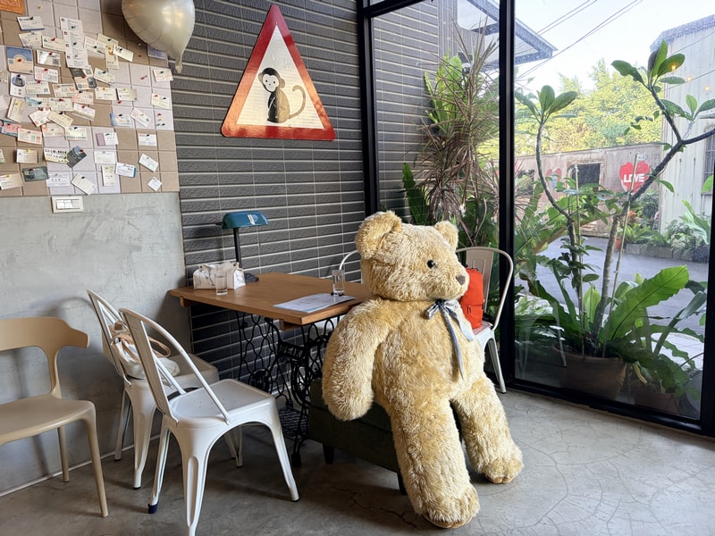 新北瑞芳四腳亭秘境咖啡廳|瑞格咖啡河岸店:不限時、平價甜點與療癒下午茶 - 第7張圖 瑞格咖啡館四腳亭河岸店