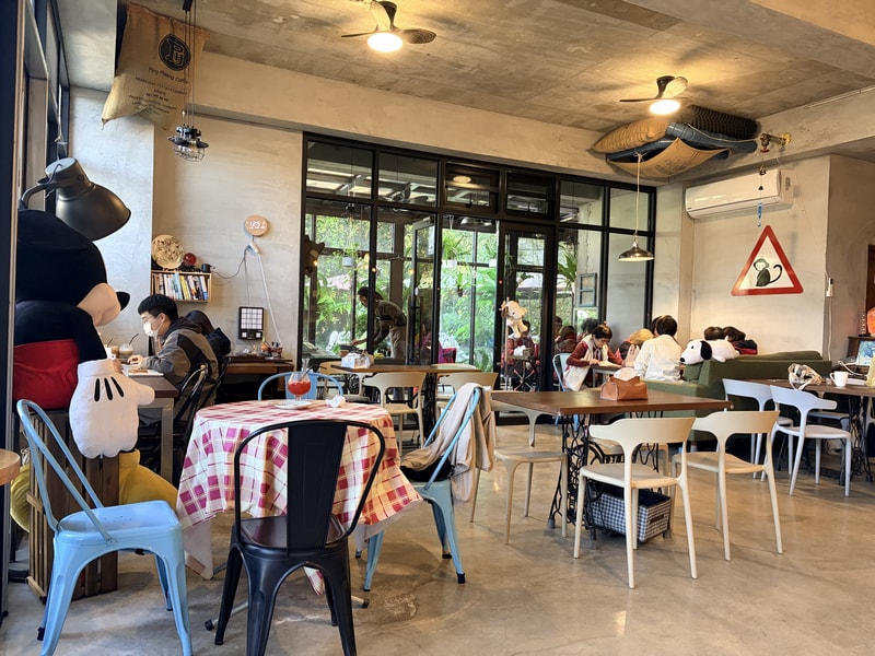 新北瑞芳四腳亭秘境咖啡廳|瑞格咖啡河岸店:不限時、平價甜點與療癒下午茶 - 第13張圖 瑞格咖啡館四腳亭河岸店