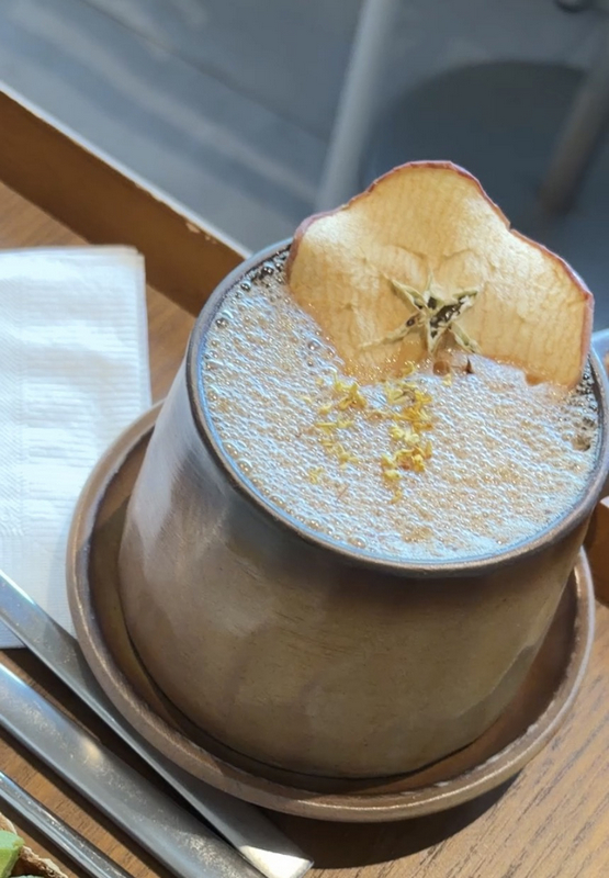 伯朗咖啡館科大概念店 捷運忠孝新生站都市客廳 早午餐咖啡新體驗 - 第21張圖 季節限定咖啡 蘋安富貴烏龍美式